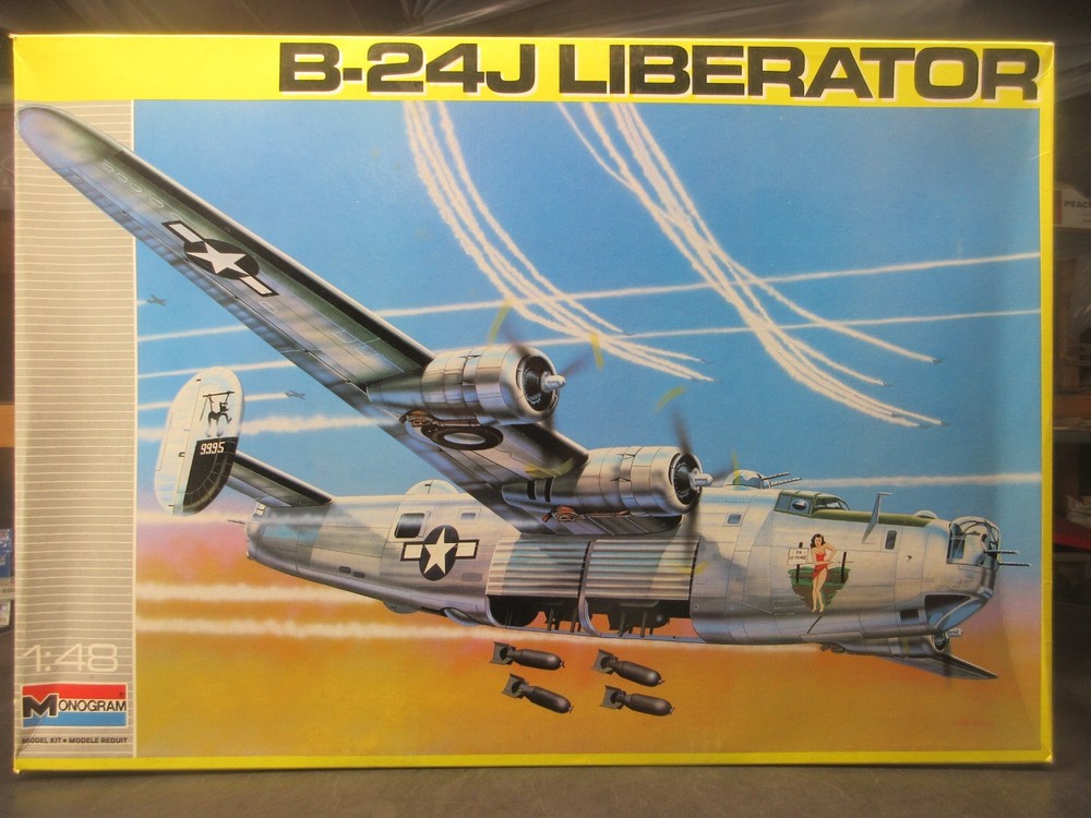 MONOGRAM 1/48 CONSOLIDATED B-24J LIBERATOR  #5608 vintage