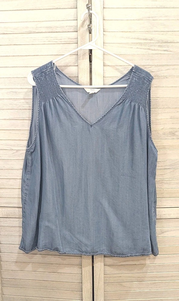 Time and Tru XL V-Neck Sleeveless Relaxed Tunic Top Medium Wash Blue Denim.