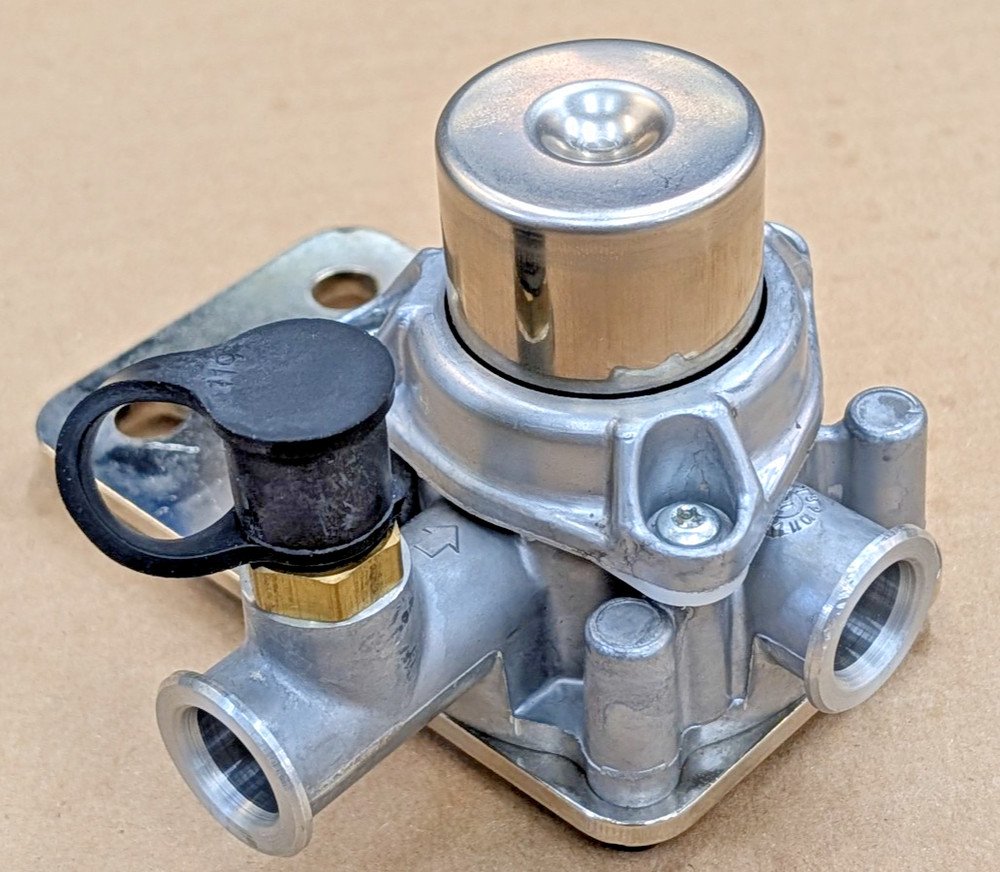 3875615C91 International Genuine Fuel Primer Pump 2607264C91 NEW Parker 33590