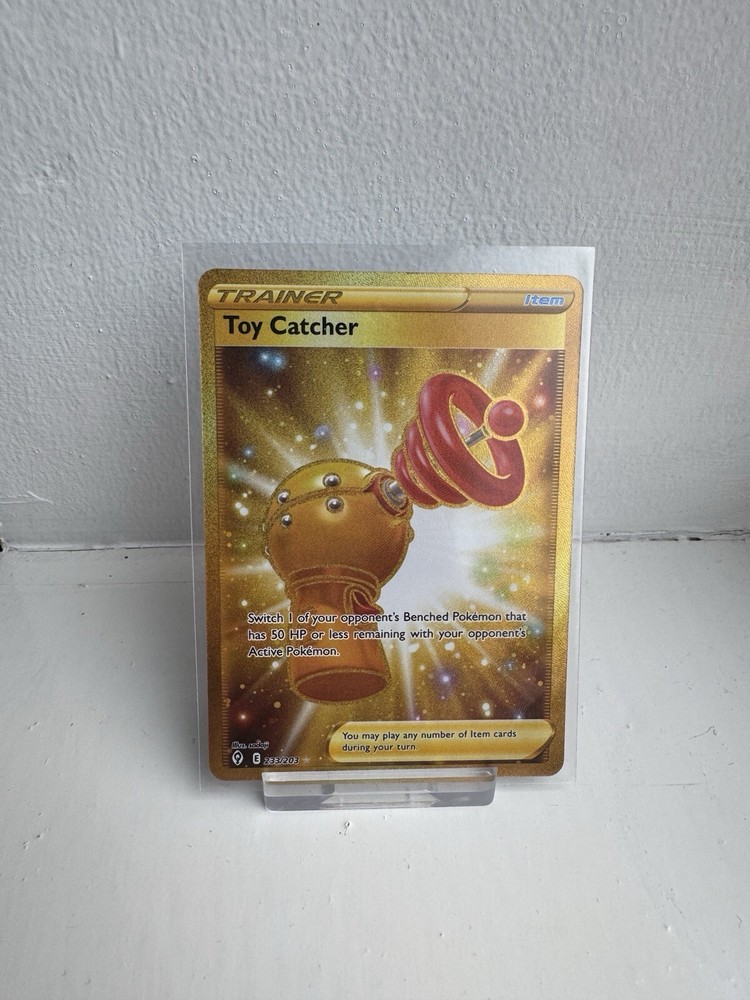 Pokemon Card Toy Catcher 233/203 Evolving Skies Secret Rare Near Mint