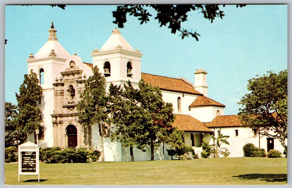Vtg Postcard Air Force Chapel Randolph Air Force Base, TX 1950s