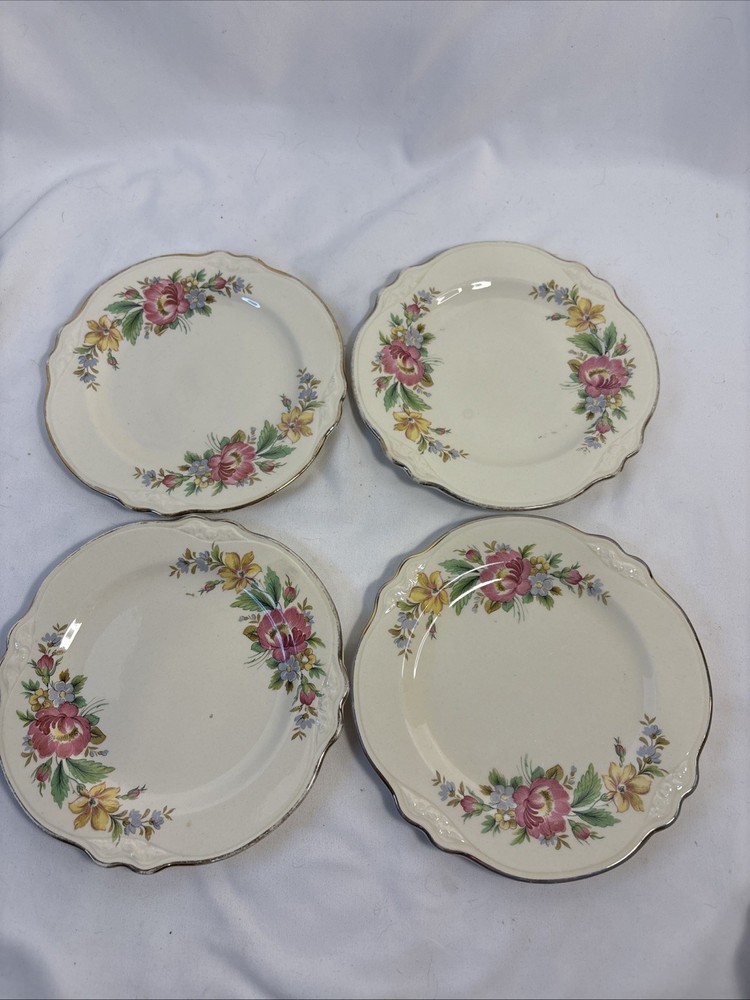 HOMER LAUGHLIN VIRGINIA ROSE BREAD & BUTTER/ DESSERT PLATES 6 1/4