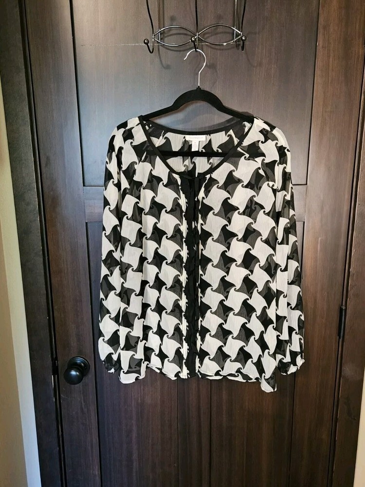 EUC Blouse Black & White Chiffon Sheer Button Up Front Top Shirt Size Medium