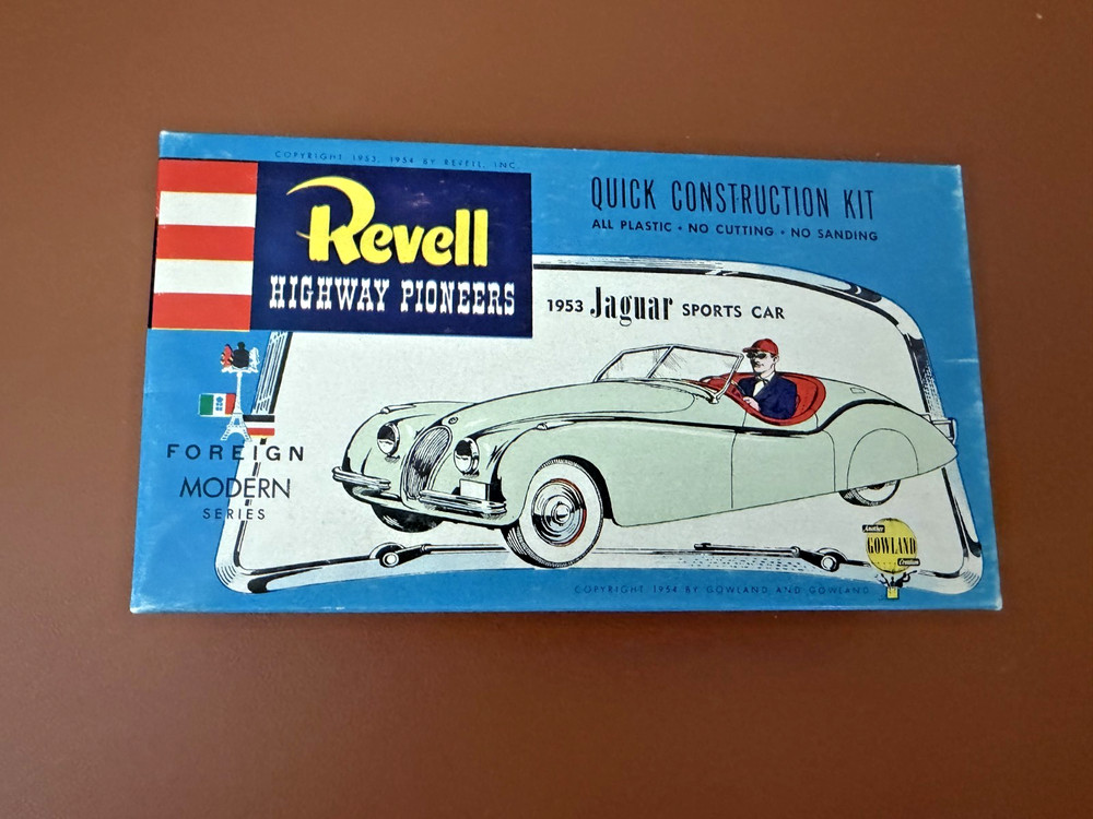 Revell H-56-79 Model kit 1953 Jaguar Sports car Highway Pioneers 1954 6503