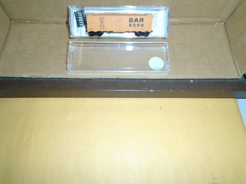 Micro Trains #59020 40' Steel Side Ice Reefer - Bangor &Aroostook #Bar 8550 N