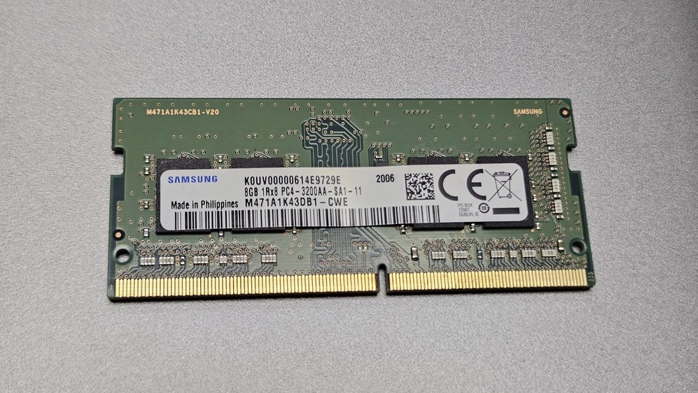 Samsung 8GB DDR4 SO-DIMM 260-Pin Laptop RAM PC4-3200AA