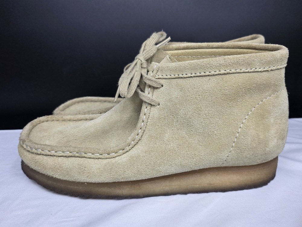 Clarks Originals Wallabee Boot Mens 10 Sand Suede Crepe Sole Classic Casual Shoe