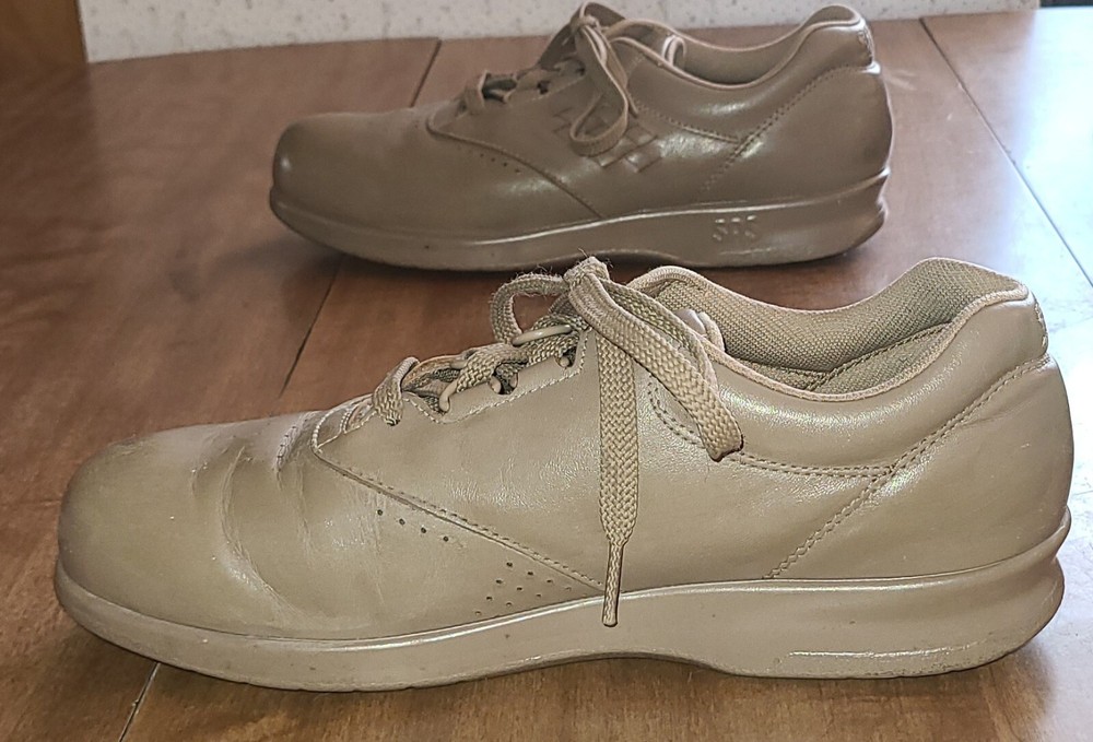 Sas women's size 6.5 shoes 