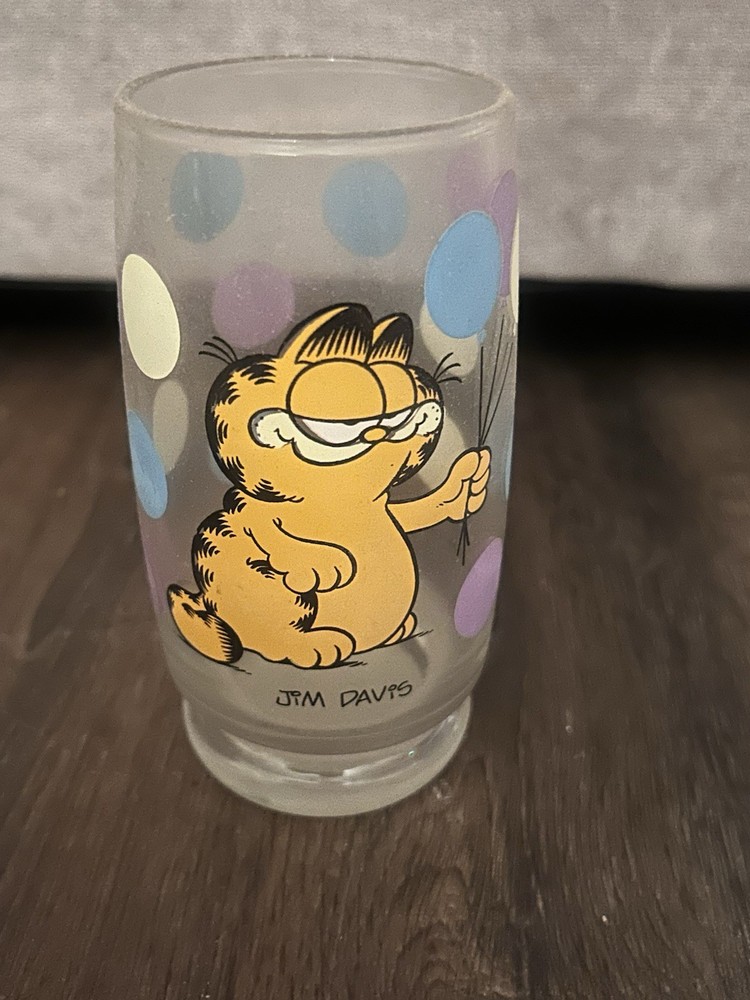 1978 Garfield With Balloons Jim Davis Cat Drinking Glass 10 oz Tumbler