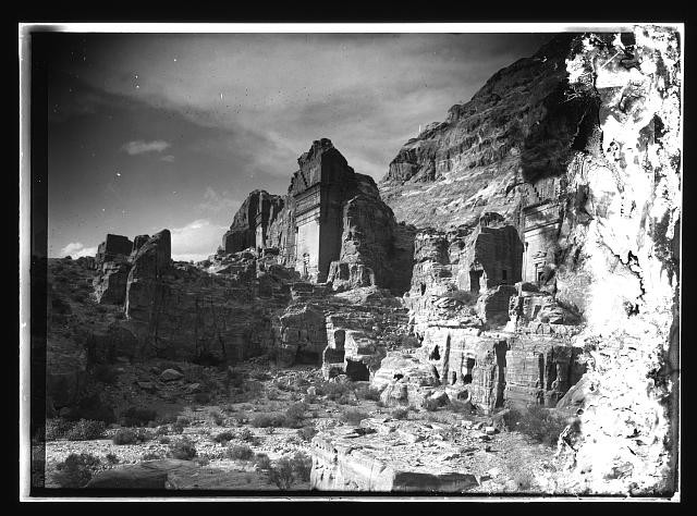 Photo:Petra Jordan 1900s Rock Cut Ruins Ancient City Landscape