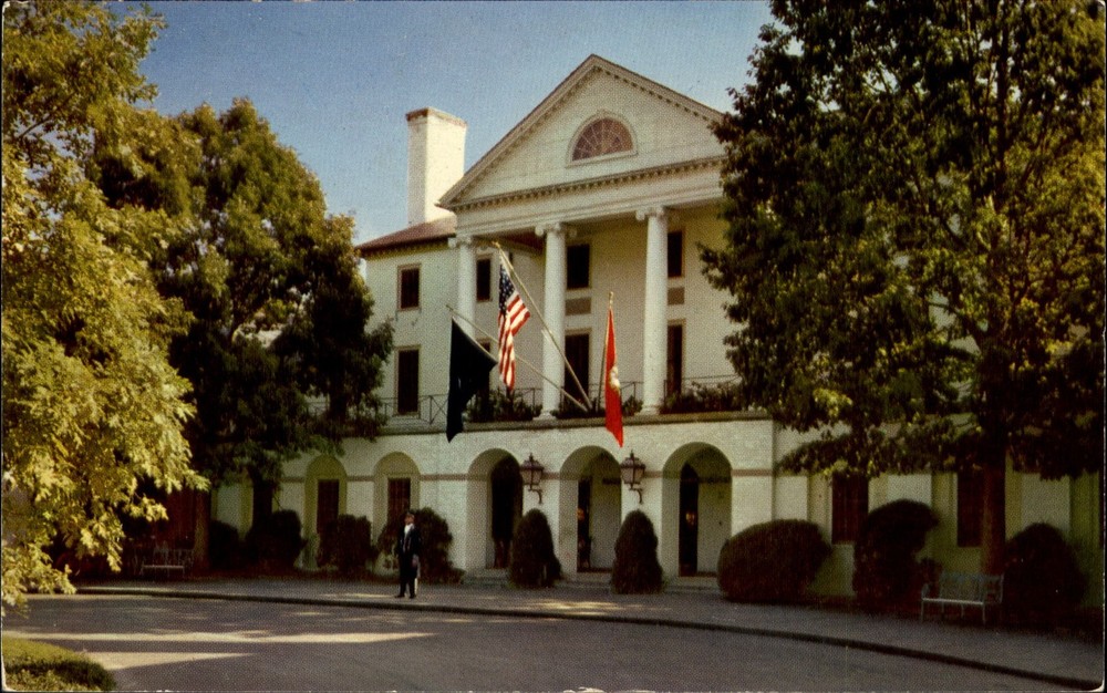 Williamsburg Inn Williamsburg Virginia VA ~ 1960s vintage postcard