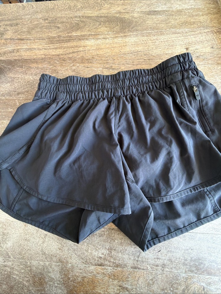 Lululemon Black Running Shorts Women’s Size 8 Athletic Gym Lined EUC