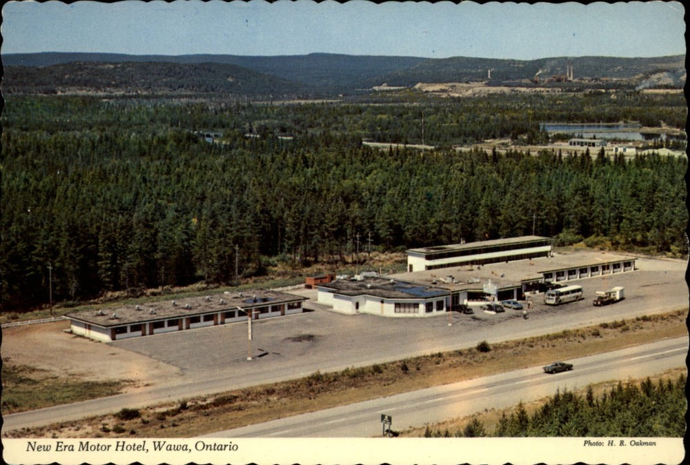 New Era Motor Hotel ~ Wawa Ontario Canada aerial view ~ postcard sku775