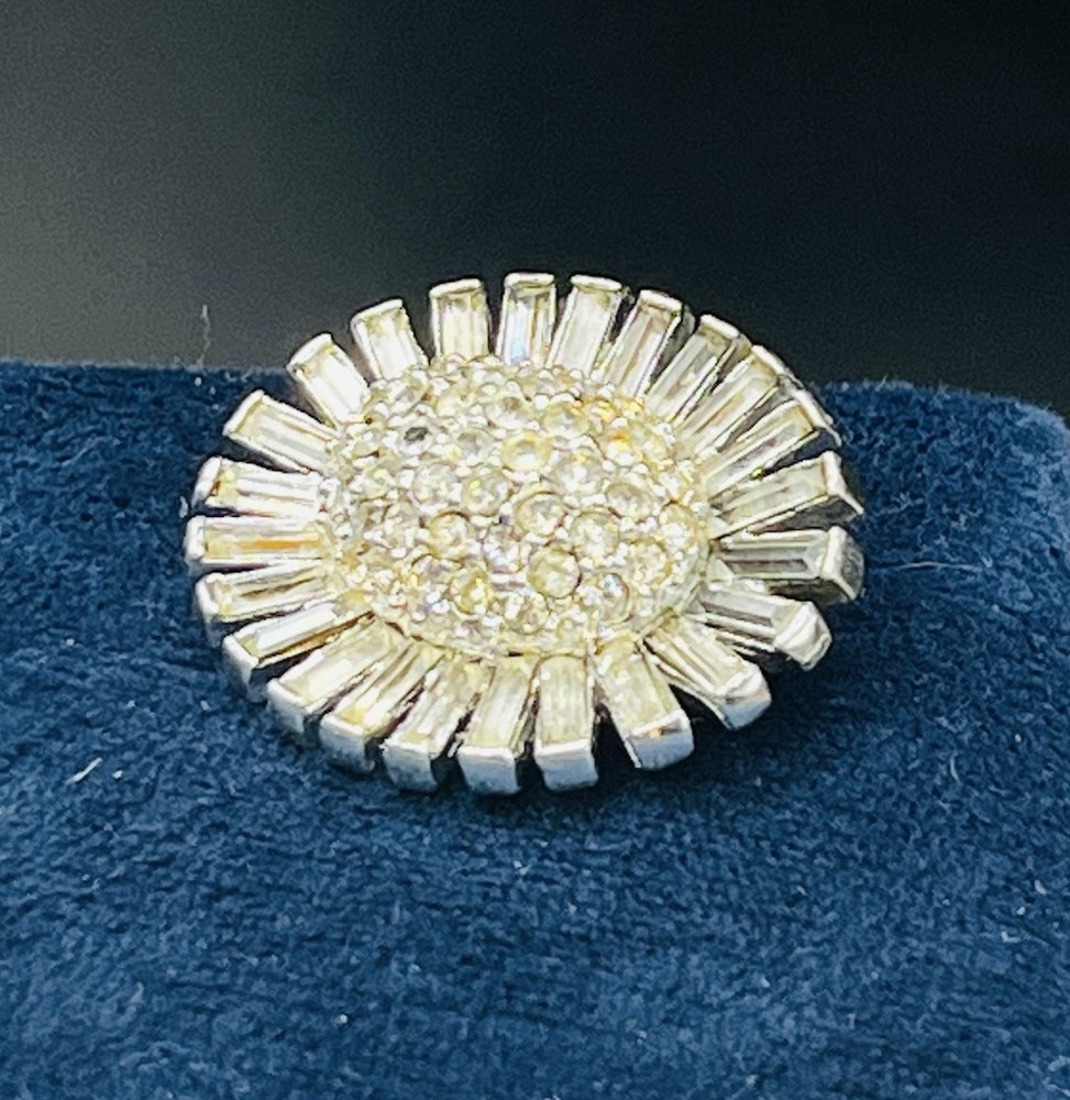 Vintage Ledo 1961 Signed Clear Baguette Rhinestone Oval Brooch Pin Sunburst