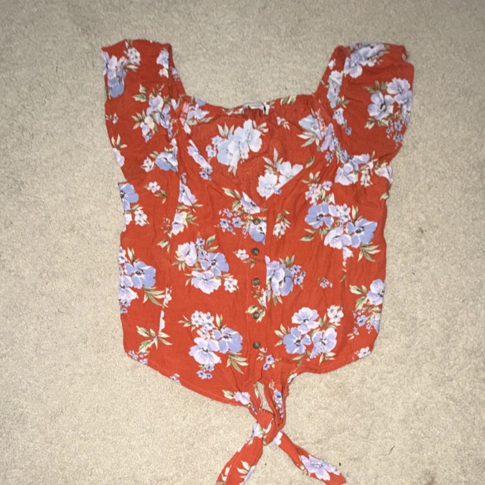 American Eagle Floral Cropped Blouse Tie Front Button Accents XS Orange Purple