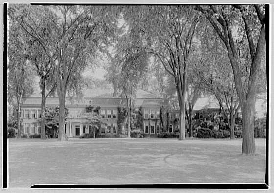 residence in Glen Cove, Welwyn, Long Island, New York. House, Harold I. Pratt
