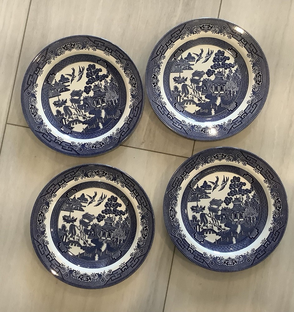 Set Of 4 Vintage Churchill Blue Willow England 10-1/4 Dinner Plates Blue/White