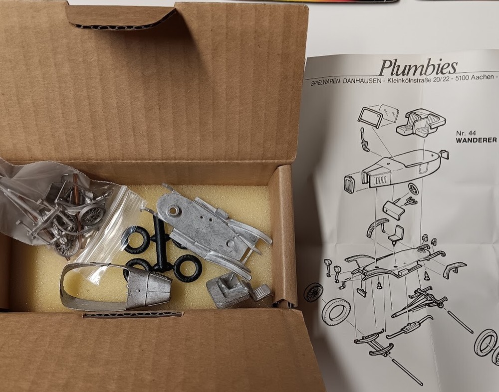 Plumbies  44 Cast Detailed model kit.  In original box see pictures for contents