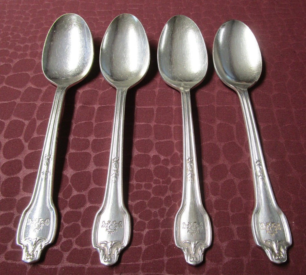 THE FONTAINEBLEAU 4 Teaspoons Antique Hotel Silverplate