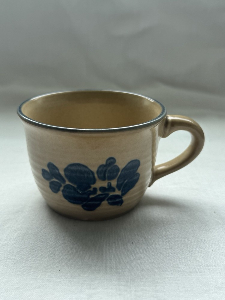 Vintage Pfaltzgraff Folk Art Tan Blue Coffee Mug M525
