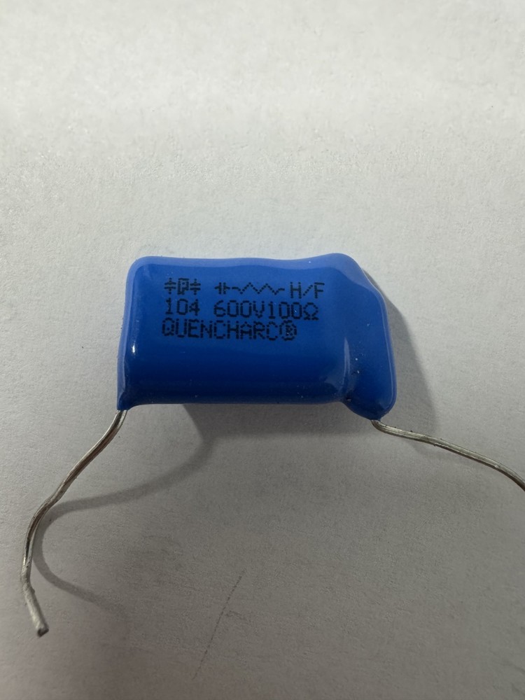 Quencharc Resistors 104 600V (2)