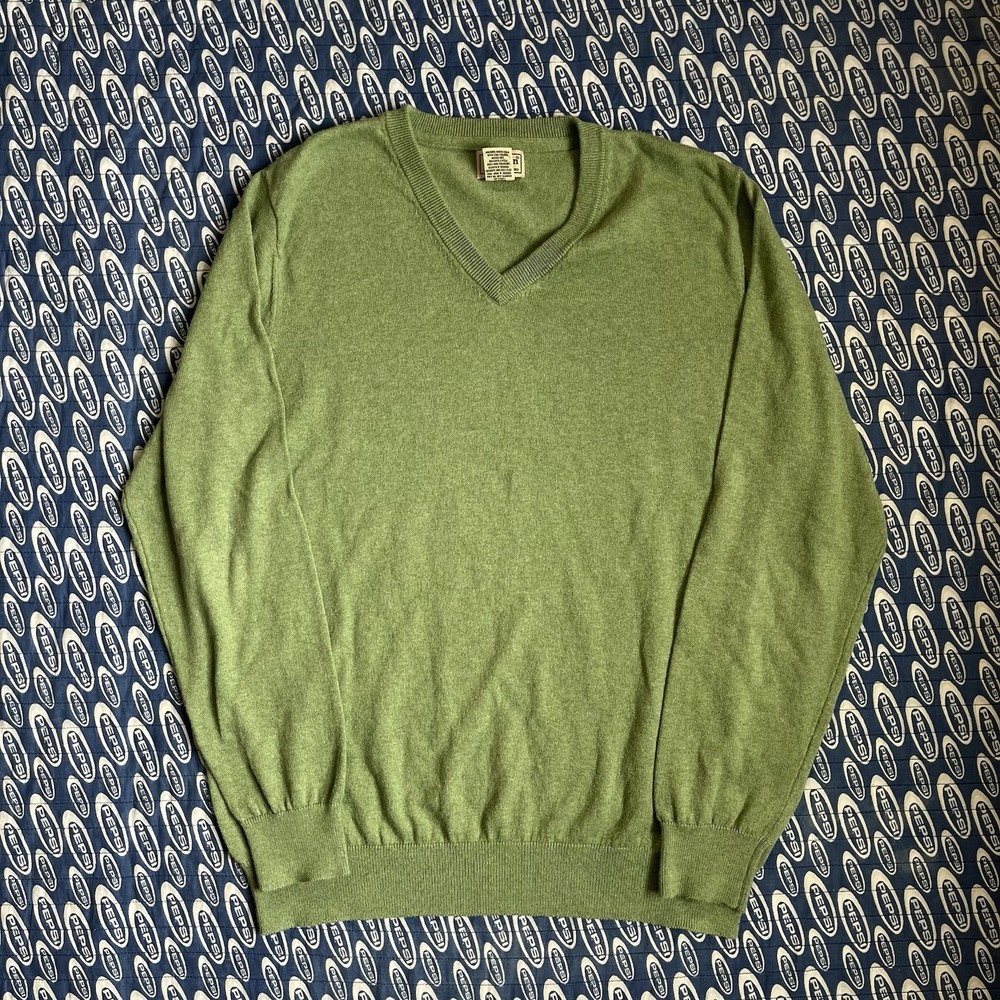 L.L. Bean V-Neck Knit Mens Sweater L-Reg Cashmere Blend Light Green