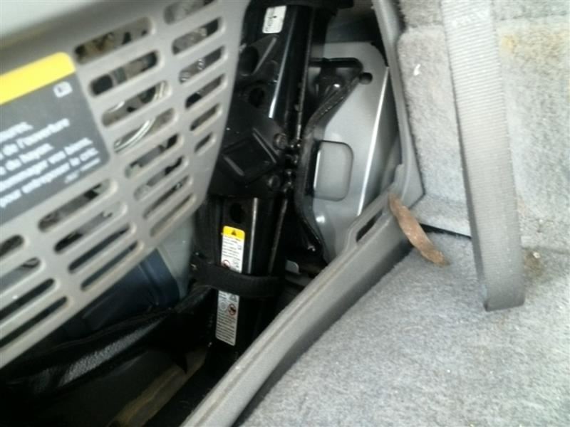 TRAVERSE  2010 Jack 31657471 NO FOAM TRAY NO SPARE TIRE