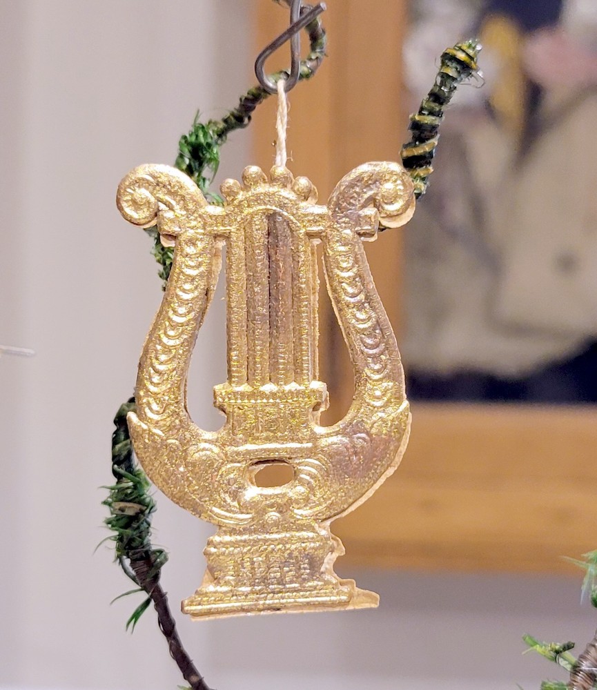 Miniature Gold Dresden Lyre. 1880s German Paper Ornament. So well detailed!.