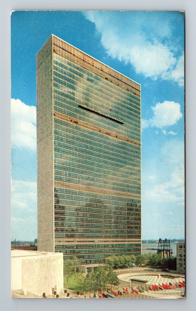 New York City-NY, United Nations Headquarters, Flags Vintage Souvenir Postcard
