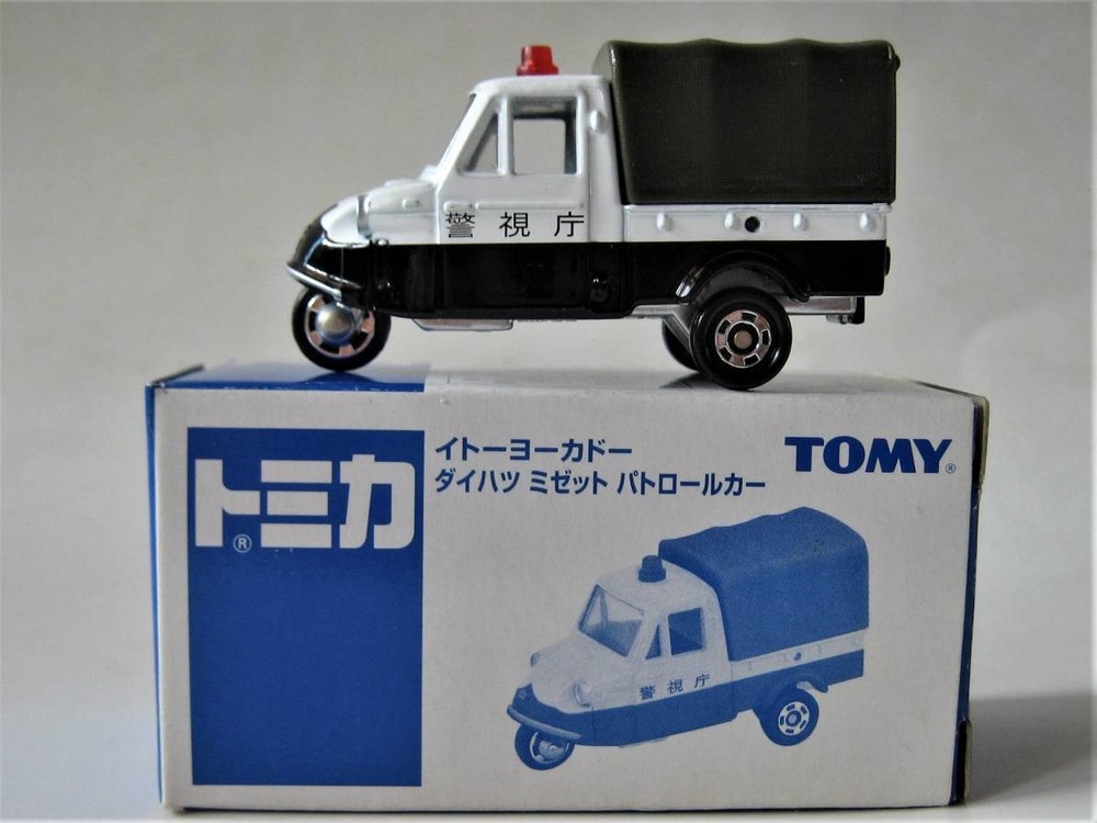 Takara Tomy Tomica Daihatsu Midget Patrol Car Ito-Yokado Limited