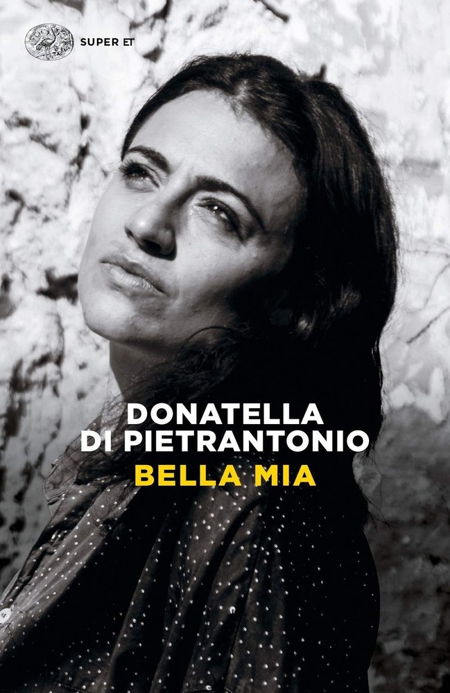 Donatella Di Pietrantonio Bella mia (Paperback)Another great item from Rarewaves USA | Free delivery!