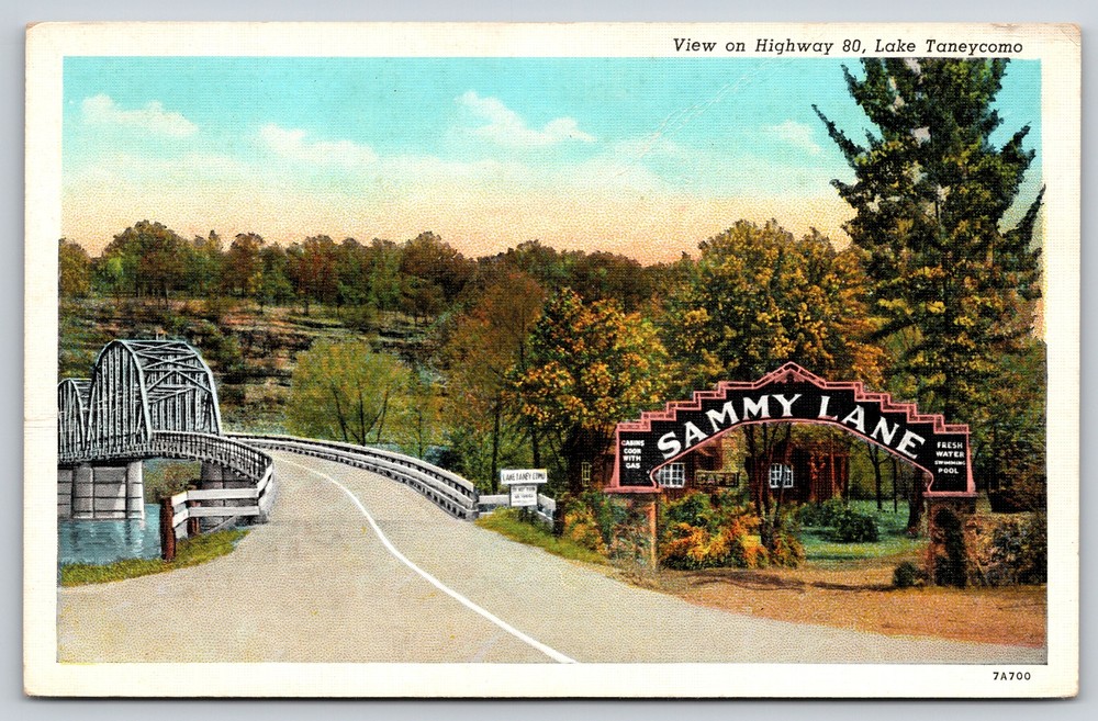 Missouri~View On Hwy 80 Of Sammy Lane @ Lake Taneycomo~Vintage Linen Postcard