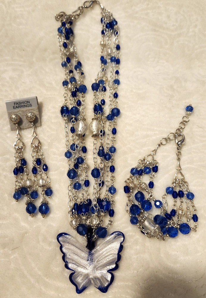Vintage Butterfly Necklace Bracelet Earring Set Glass Pendant with Acrylic Beads
