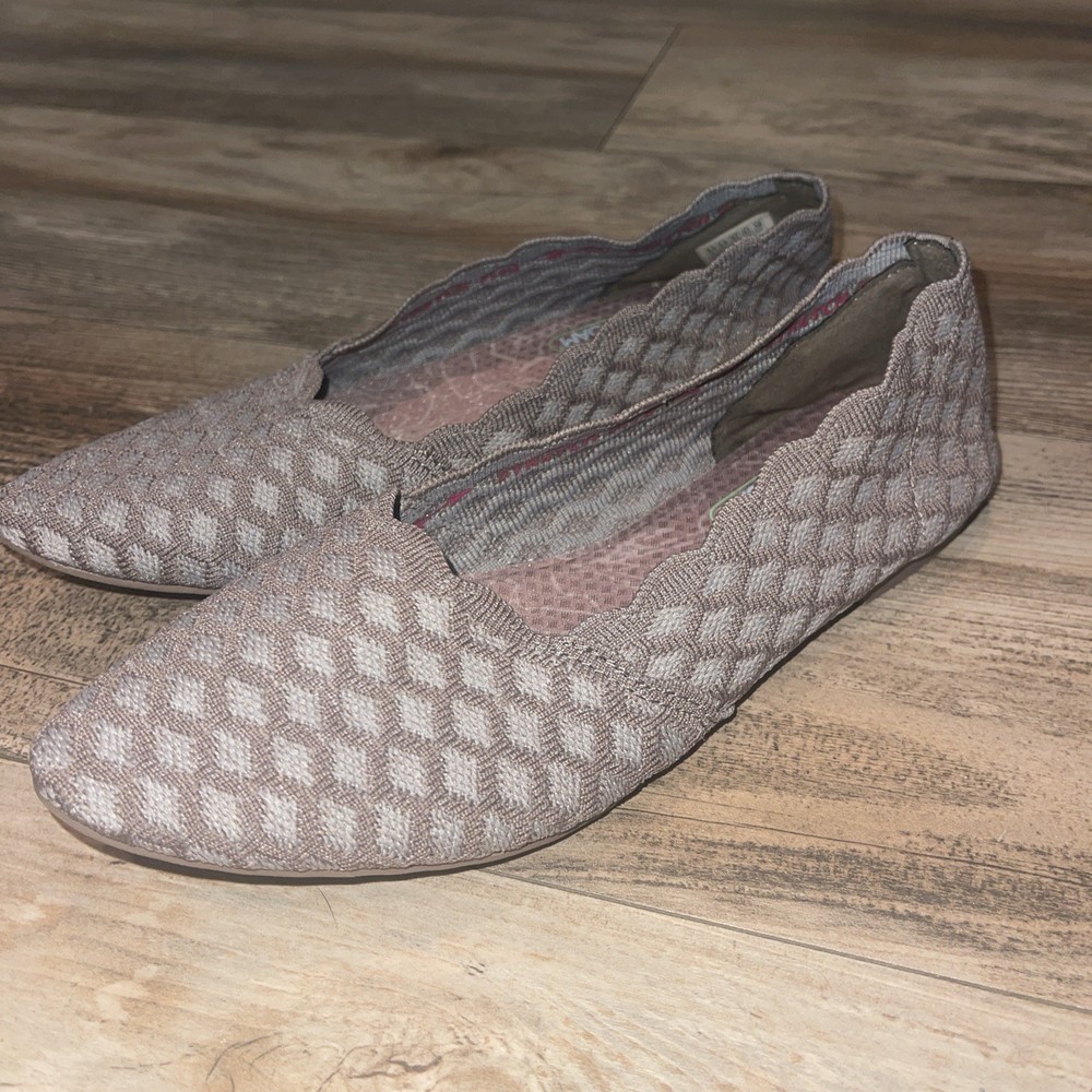 Skechers Womens Taupe Brown Air Cooled Memory Foam Loafer Flats 8.5 Stretch Fit