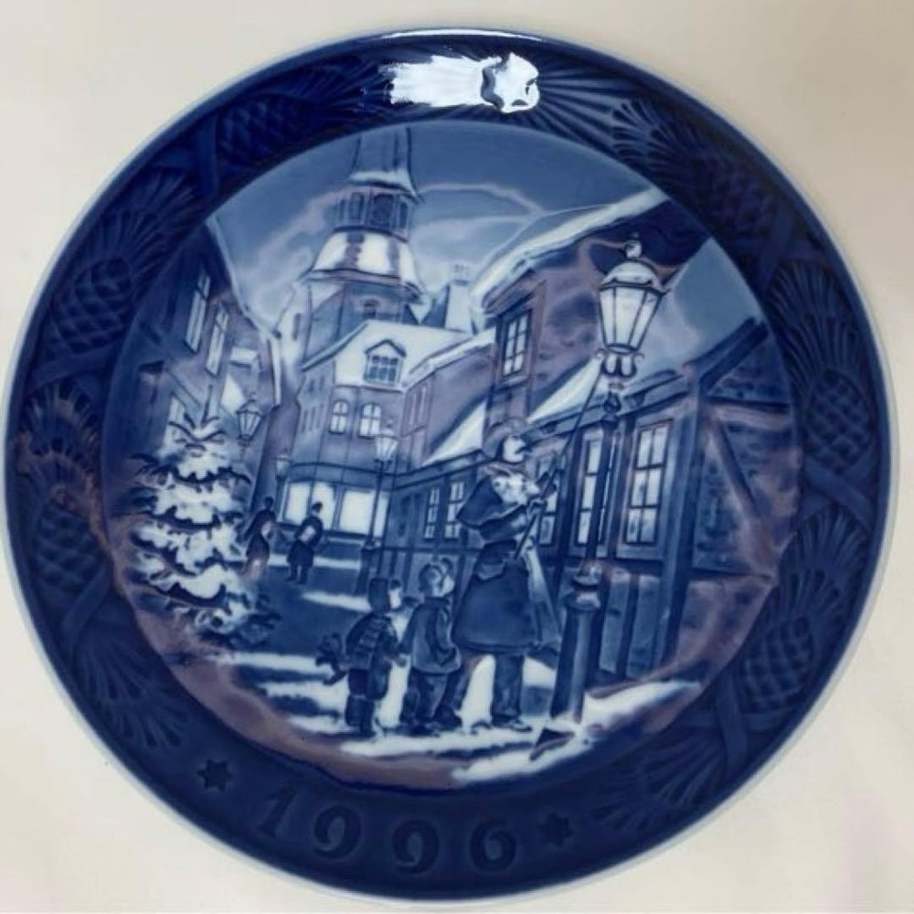 Royal Copenhagen 1996 Year Plate 18cm Wall-Hanging Used