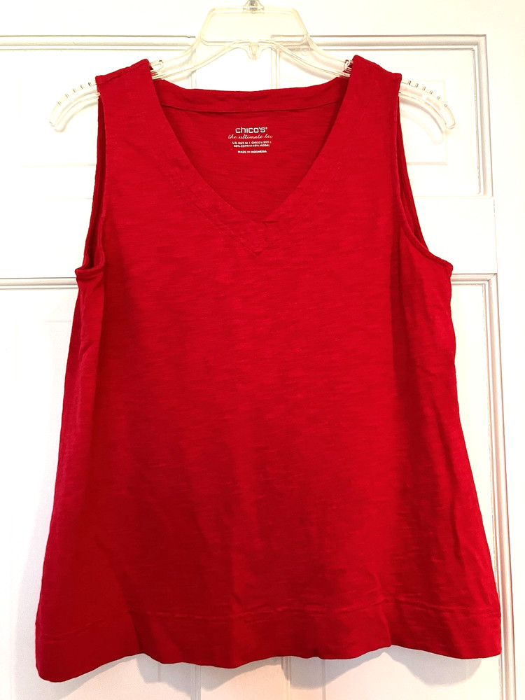 Chico's Size 1 or M Maraschino Cherry Sleeveless V-neck Knit Top Ultimate Tee