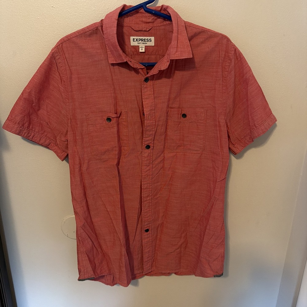 Express Shirt Men's Size M Light Red Short Sleeve Button Up Front Pockets