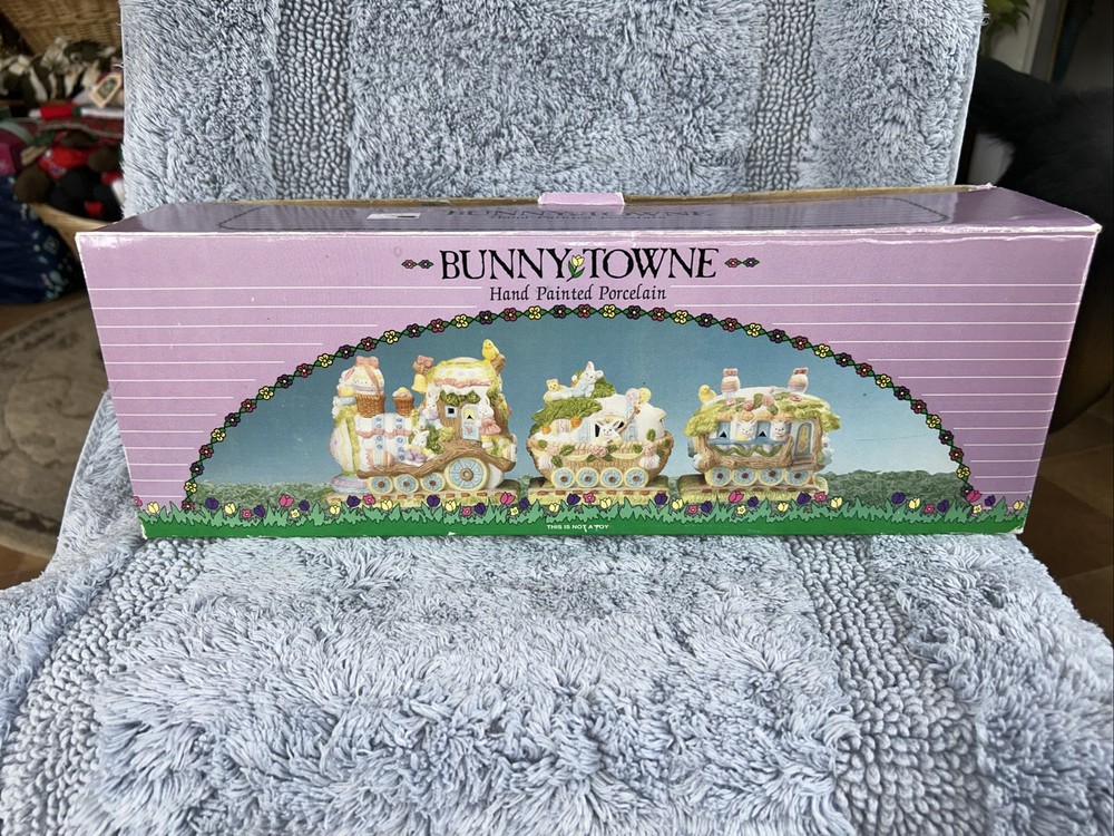 Bunny Towne Village 3 Piece Train Set Hand Painted Porcelain Vintage