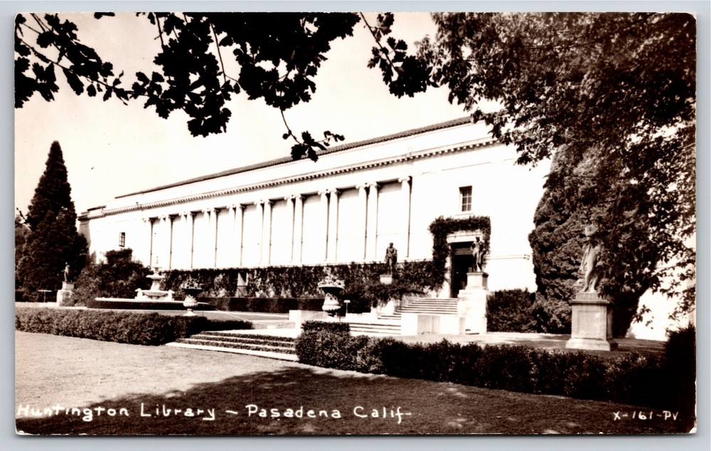 Pasadena California~Huntington Library~Fountain~Statues~RPPC~Real Photo Postcard