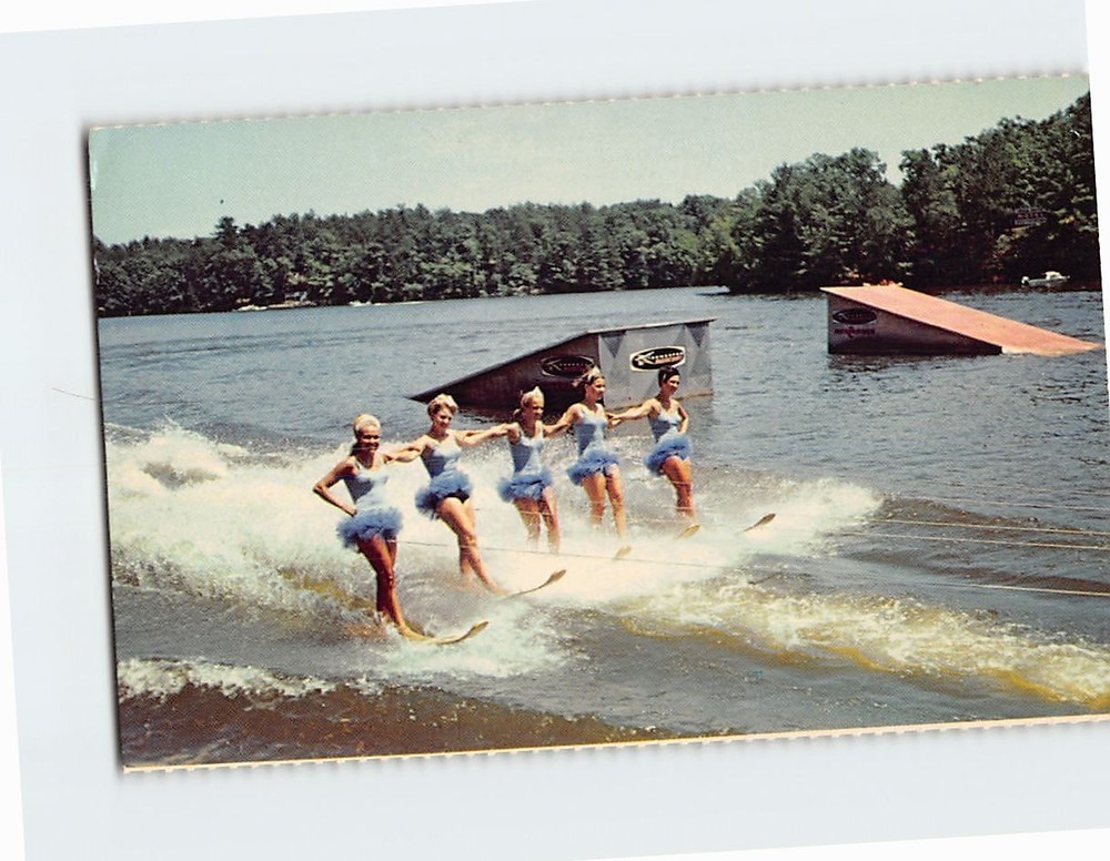 Postcard Tommy Bartlett's Water Show Wisconsin Dells Wisconsin USA