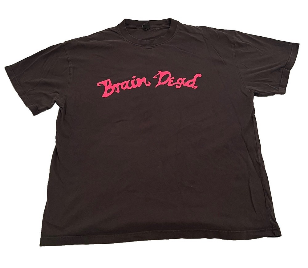 Brain Dead T-shirt Pink Spell Out Large Black
