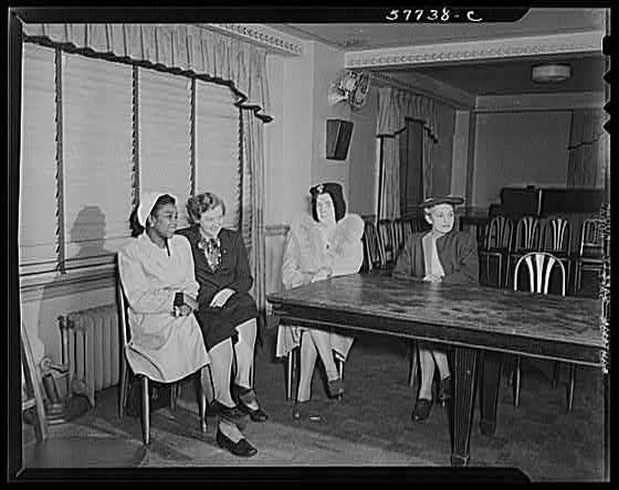 Photo:Women at Table Interior Room 1940s Vintage Photograph