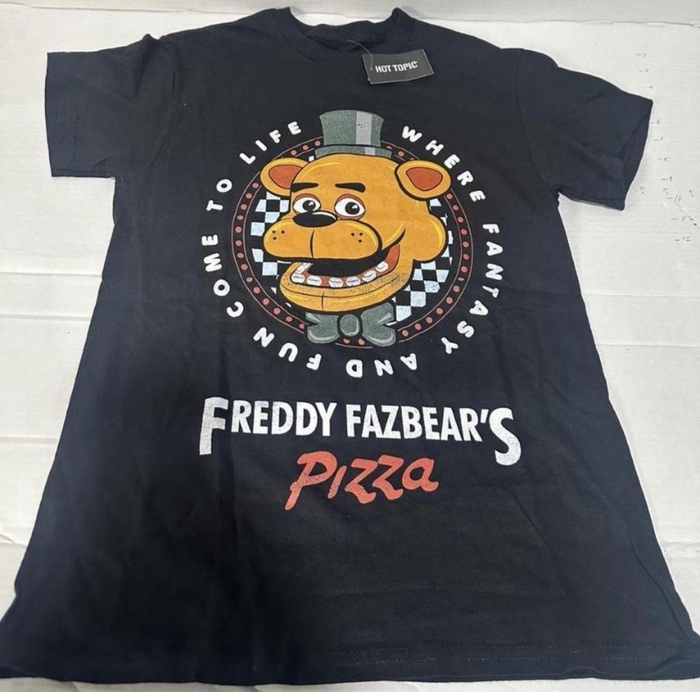 Five Nights At Freddy's Fazbear Pizza Graphic Tee T-Shirt Men's Small Black NWT