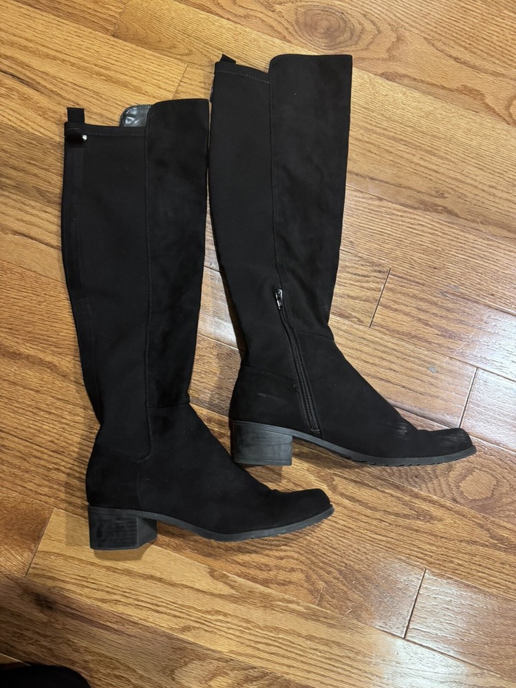 UNISA Boots Womens 9.5 M Gillean Tall Knee High Black Suede Pull On Cuban Heels