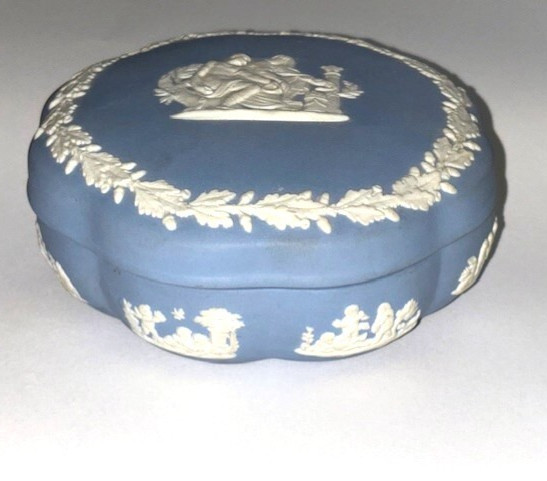 Vintage  Wedgwood  Blue Jasperware Round Scalloped  Trinket Box with Lid