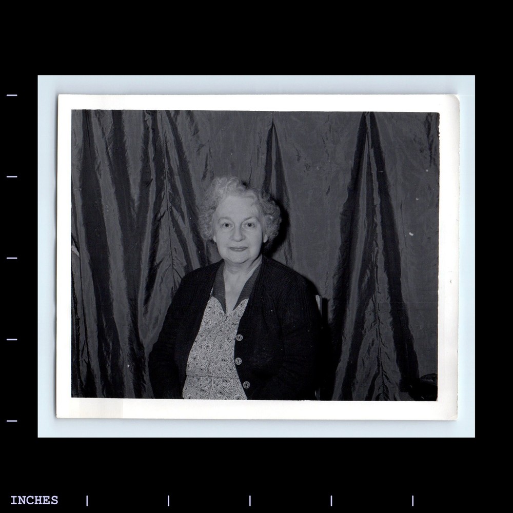 Old Vintage Photo SOLO CANDID PORTRAIT OF WOMAN