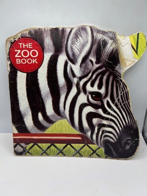 VTG A Golden Shape Book The Zoo Book, 7th Print, 1974