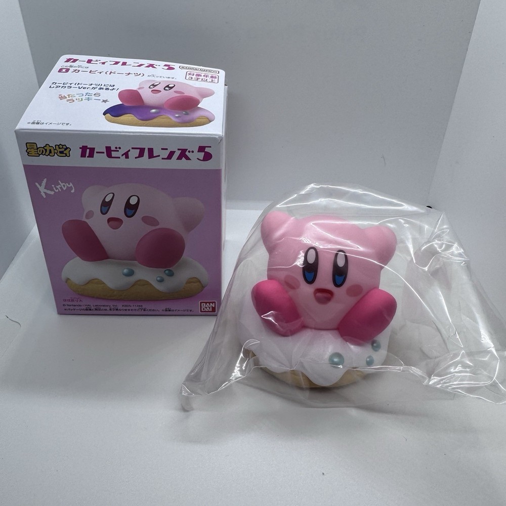 Kirby Friends 5 Figure No. 1 Kirby on Donut , Nintendo , BANDAI Japan 2025