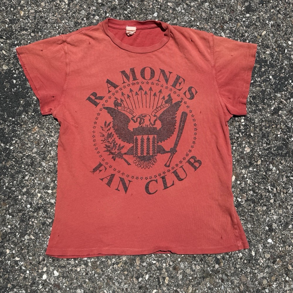 Vintage 80s RAMONES Fan Club T Shirt Thrashed Salmon Red Single Stitch Punk M/L