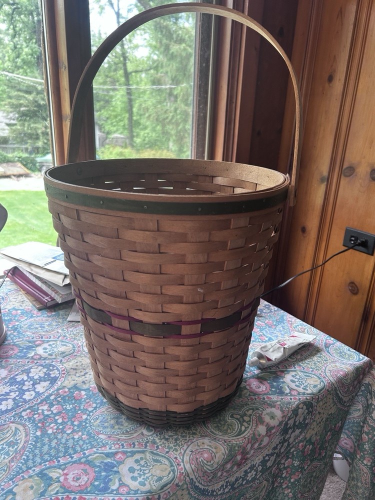 Large Vintage 1991 Longaberger Signed Basket w/Pivoting Handle 17”x 10